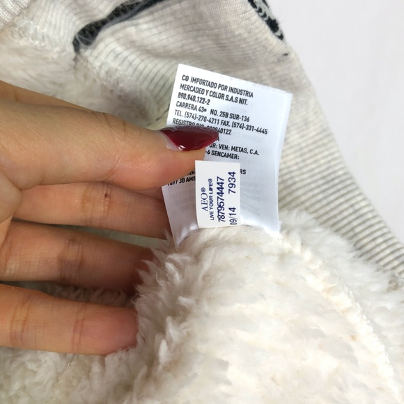 AE American Eagle Sherpa Zip Up Hoodie - Picture 7 of 8